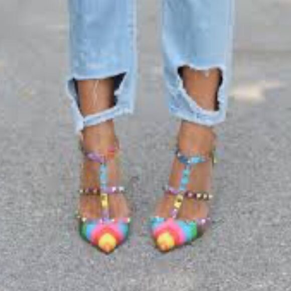 Valentino Garavani 1973 Rainbow Chevron Rockstud T-Strap Heels EU37.5/ US 7.5 - Picture 12 of 16